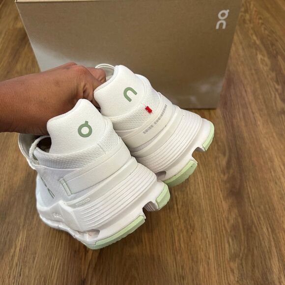 On CLOUDNOVA white sage lace up shoes sneakers women’s 7 new in box - Picture 4 of 8